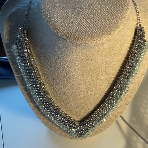 Absolutely Breathtaking Swarovski Necklace - Picture 3 of 5